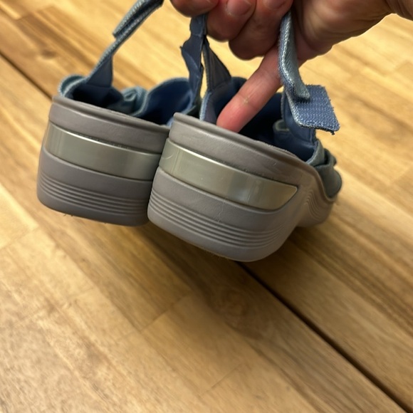 BZEES ⭐️ Daisy sandals - Picture 6 of 6